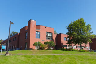 Exterior view of Alice Peck Day Memorial Hospital
