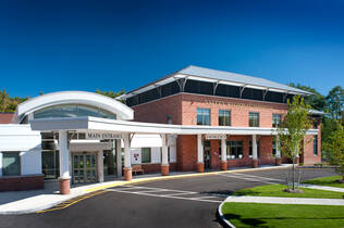 Entrance of Valley Regional Hospital