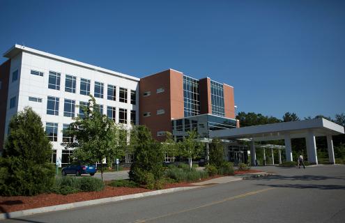 Dartmouth Hitchcock Clinics Nashua building exterior