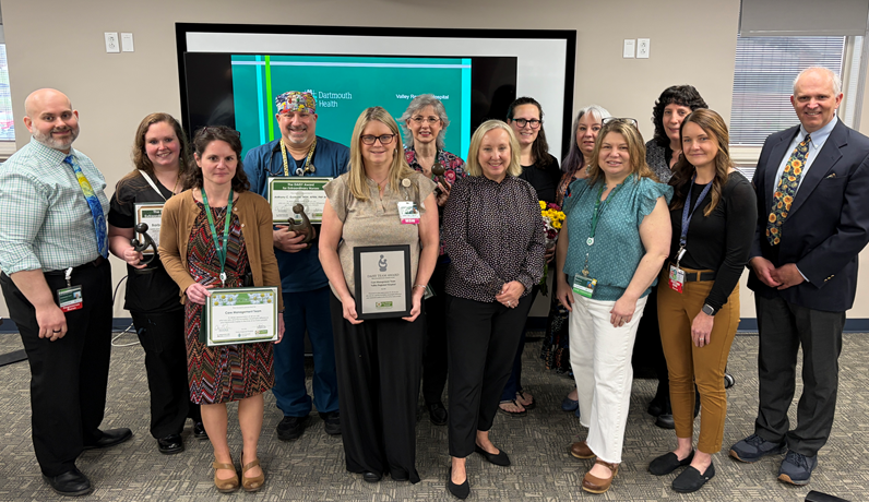 The group of DAISY and BEE Award winners from VRH